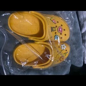 JB DREWHOUSE CROCS NEW NEVER USED
